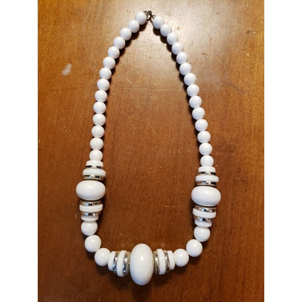 White Bead Necklace With Silver Accents 19inch